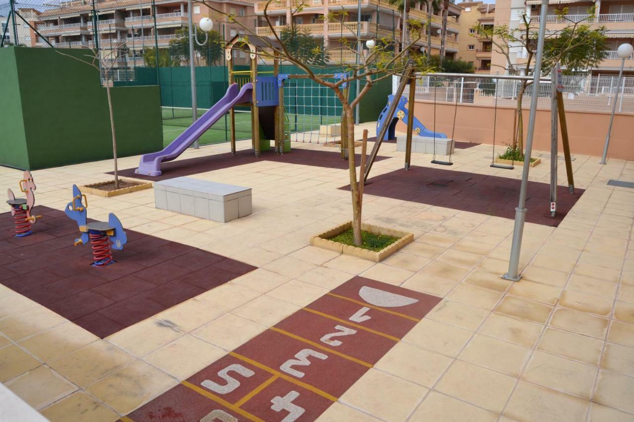 Apartamento Nuevo Con Gran Terraza Y Wifi En Canet Canet d'En Berenguer Luaran gambar